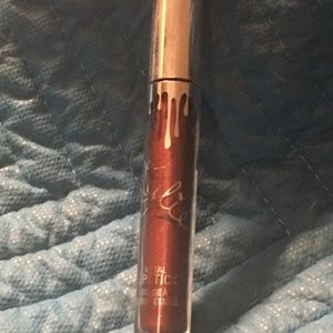 Kylie lip stain